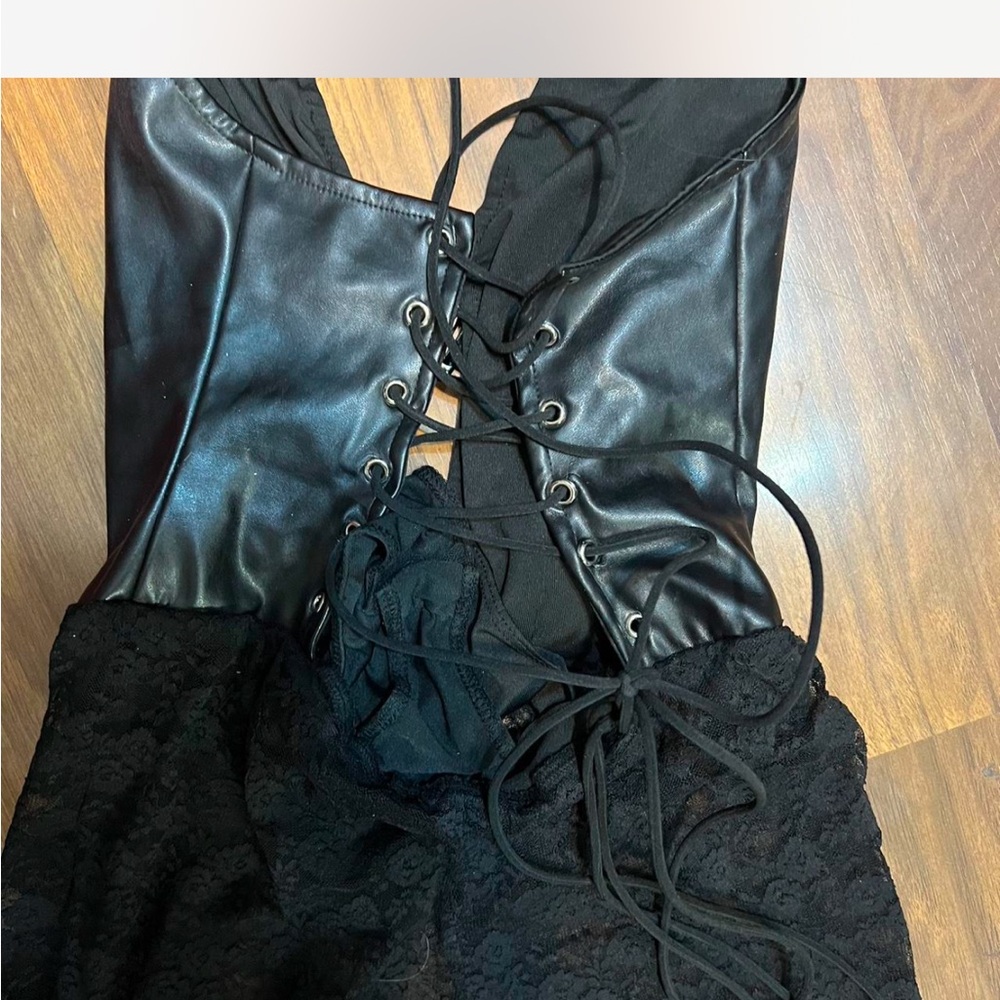 jumpsuit - Picture 5 of 7